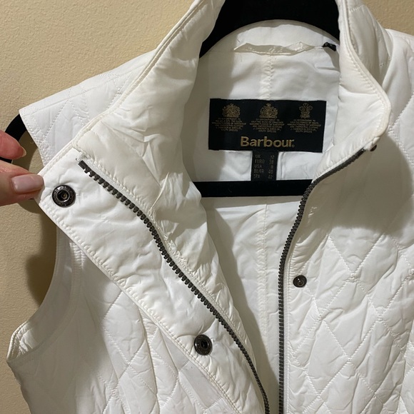 BARBOUR CALARY QUILTED WHITE VEST- (NWOT) - Picture 4 of 10